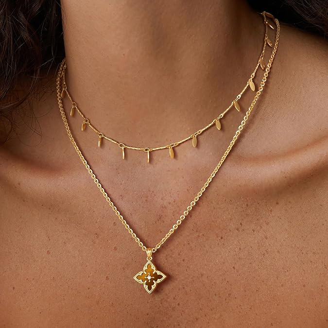 Oakville Gold Clover Necklace