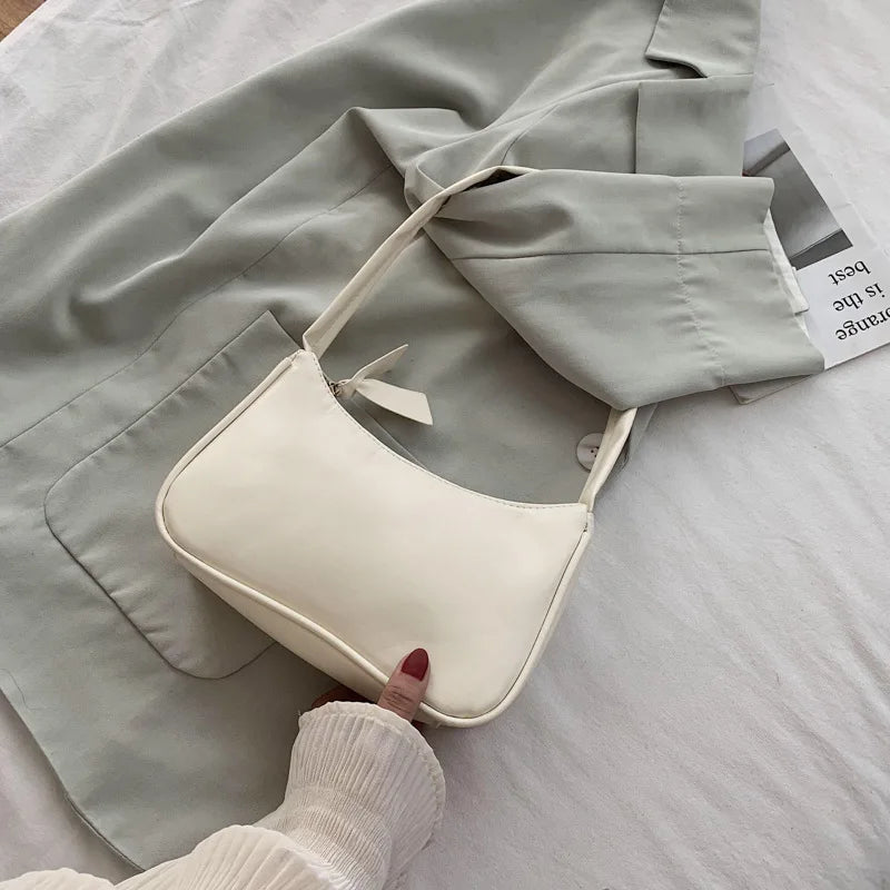 Oakville Forearm Bag