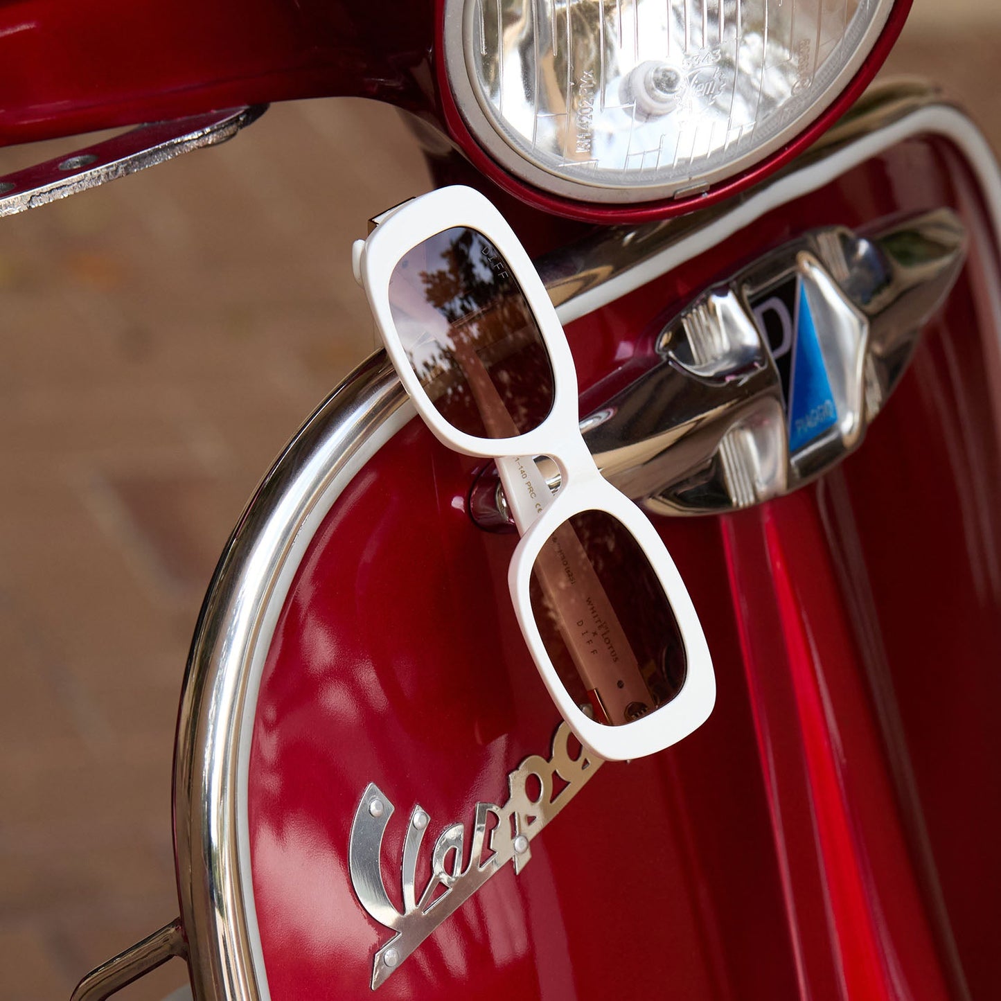 Oakville Lotus Sunglasses